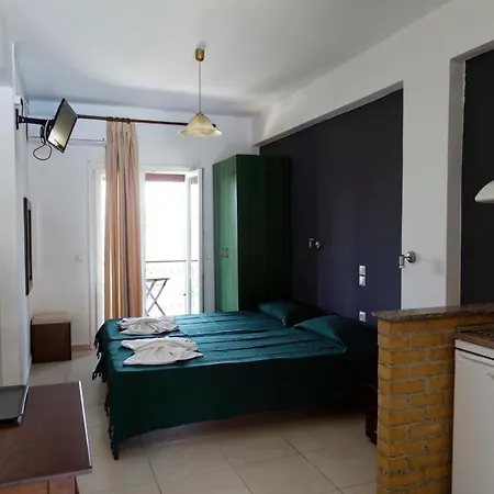 Habitat Corfu ホステル